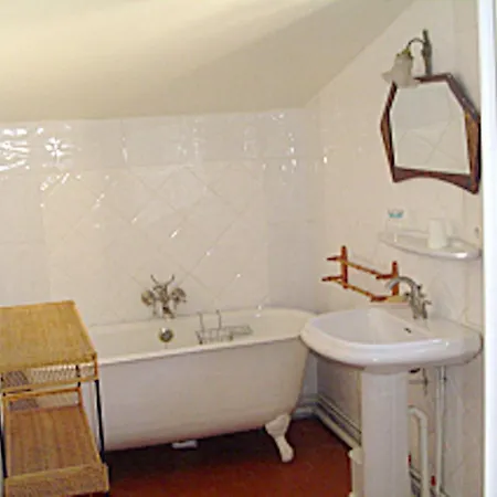 Maison De 2 Chambres A En Provence Avec Jardin Amenage Et Wifi * Allemagne-en-Provence